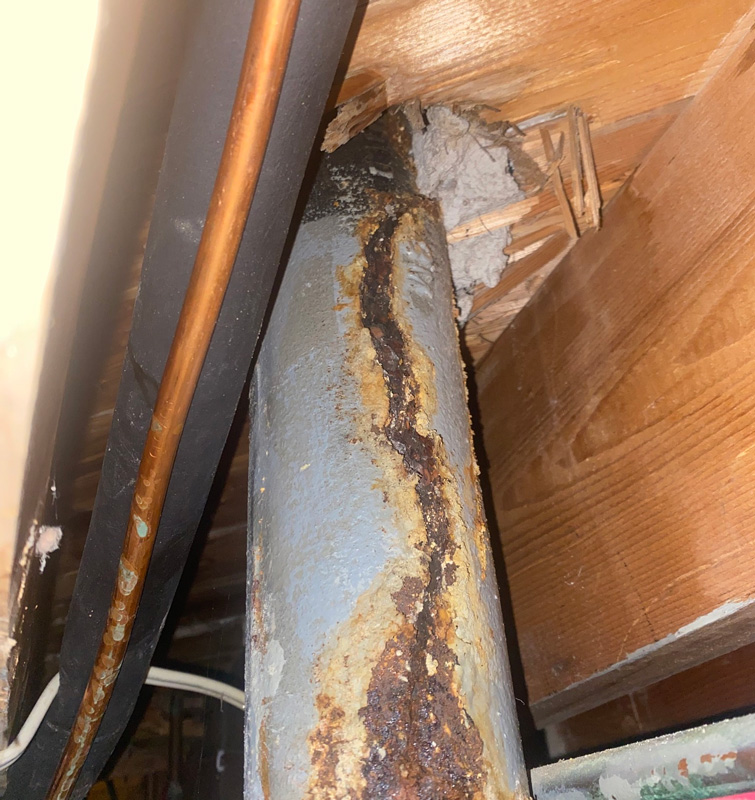 rusted-cracked-pipes